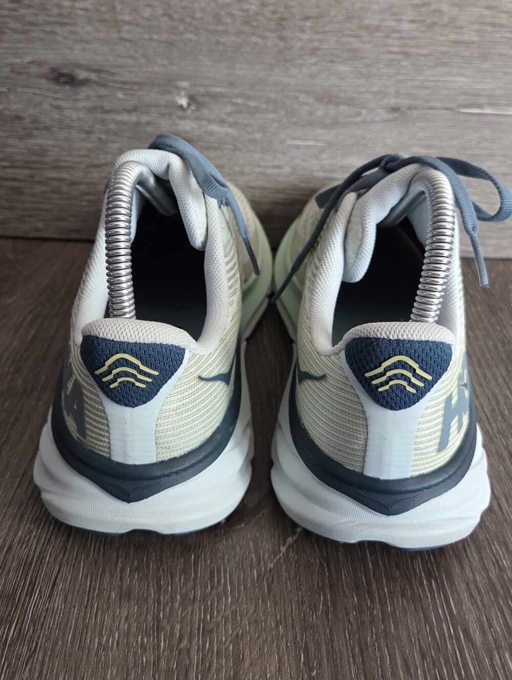 HOKA Clifton 9 Youth Size 6.5 / Women's Size 8 Teal White Gradient Sneakers - Picture 5 of 10
